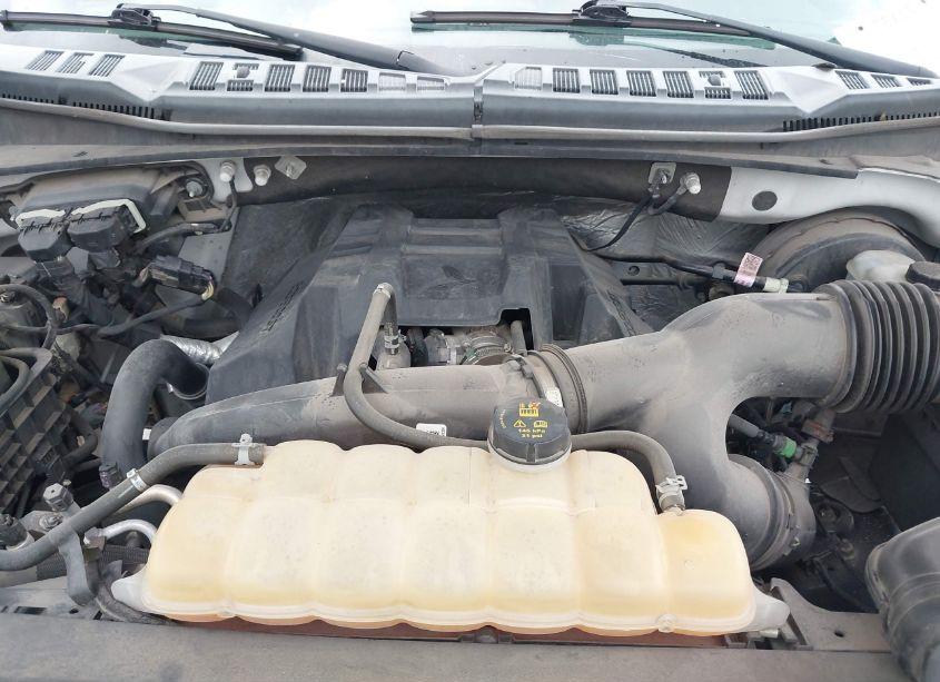 Photo 10 of 2016 Ford F-150 XLT (VIN 1FTEW1CP3GKF17410)