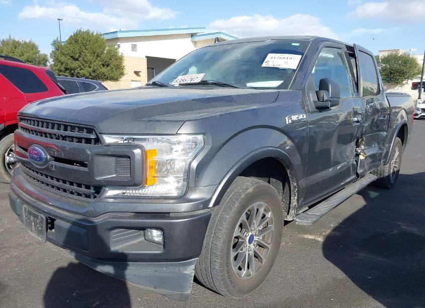 Photo 2 of 2019 Ford F-150 XLT (VIN 1FTEW1CP3KKE95076)