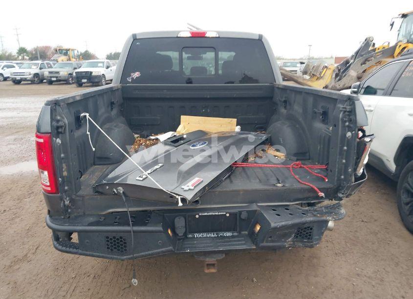 Photo 17 of 2016 Ford F-150 XLT (VIN 1FTEW1CP4GKE11094)