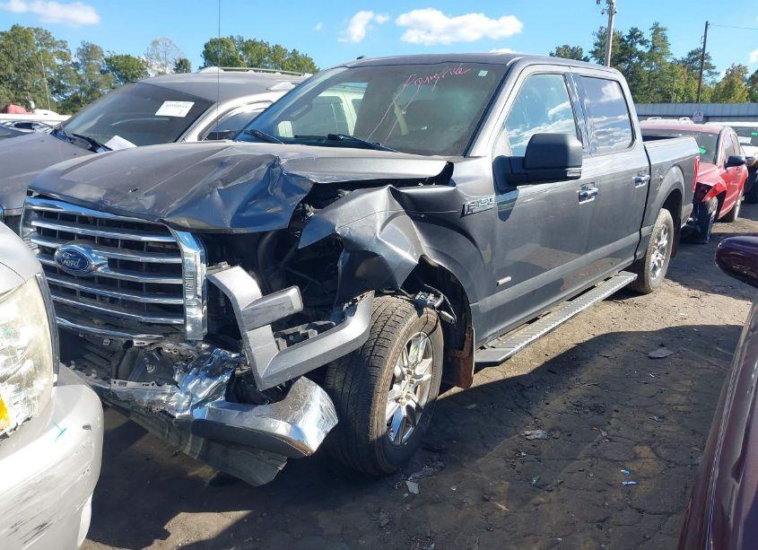 Photo 2 of 2015 Ford F-150 XLT (VIN 1FTEW1CP5FFB38738)