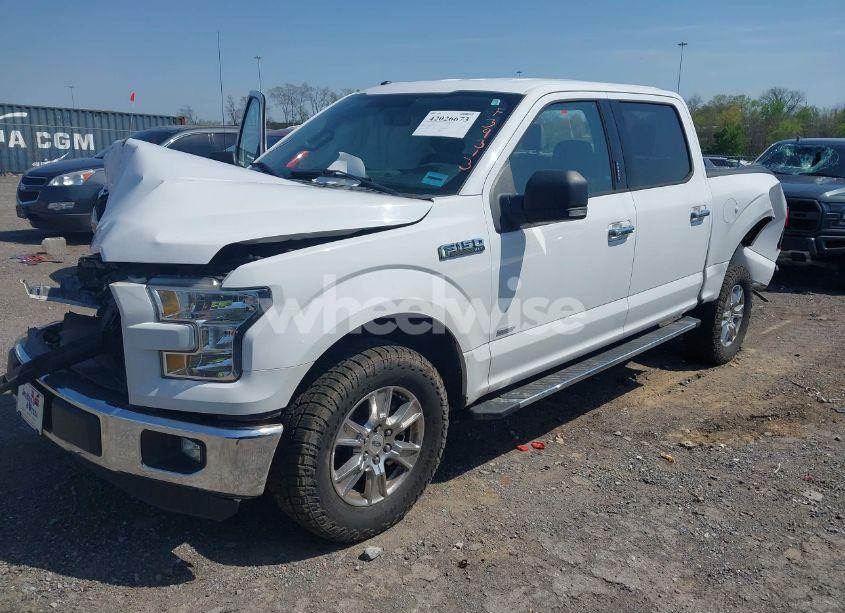 Photo 2 of 2016 Ford F-150 XLT (VIN 1FTEW1CP5GKF39313)