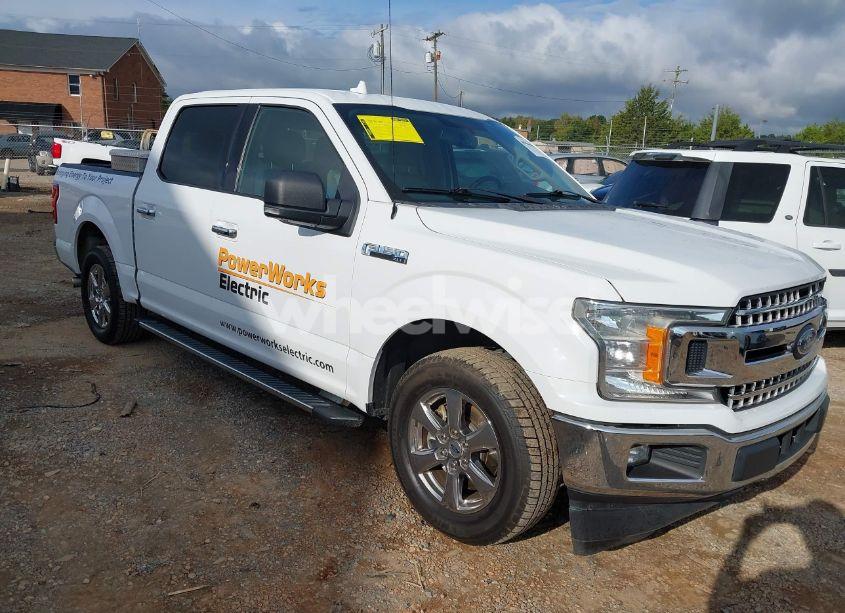 2018 Ford F-150 XLT (VIN 1FTEW1CP5JFC76305) main photo