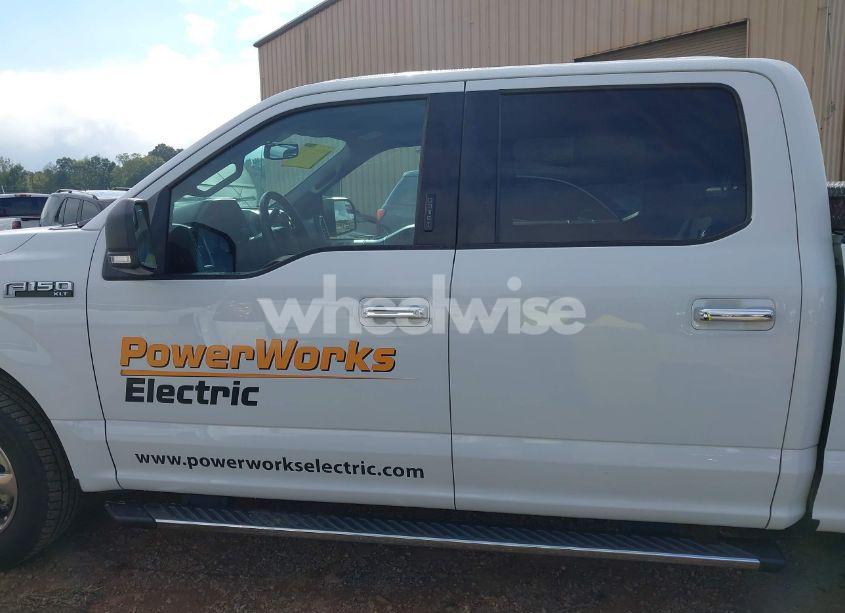 Photo 14 of 2018 Ford F-150 XLT (VIN 1FTEW1CP5JFC76305)