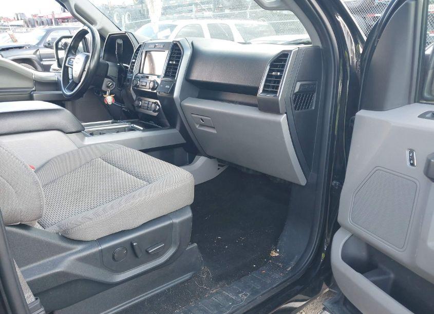 Photo 5 of 2019 Ford F-150 XLT (VIN 1FTEW1CP5KFD25620)