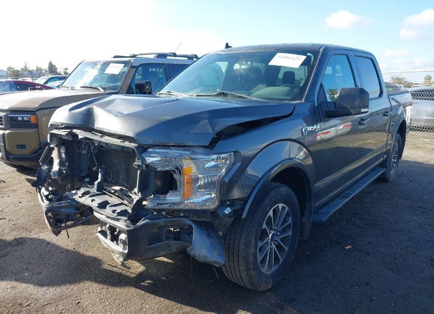 Photo 2 of 2019 Ford F-150 XLT (VIN 1FTEW1CP5KKD64439)