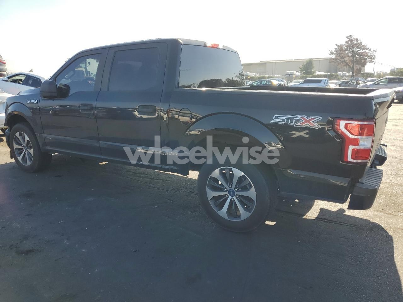 Photo 2 of 2019 FORD F150 SUPERCREW (VIN 1FTEW1CP5KKF18759)