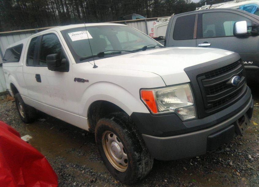 2015 Ford F-150 XL (VIN 1FTEW1CP6FFC69418) main photo