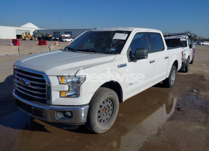 Photo 2 of 2015 Ford F-150 XLT (VIN 1FTEW1CP6FKE69819)
