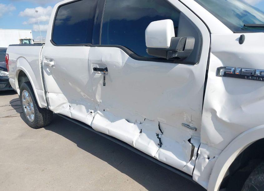 Photo 6 of 2016 Ford F-150 LARIAT (VIN 1FTEW1CP6GFB37227)