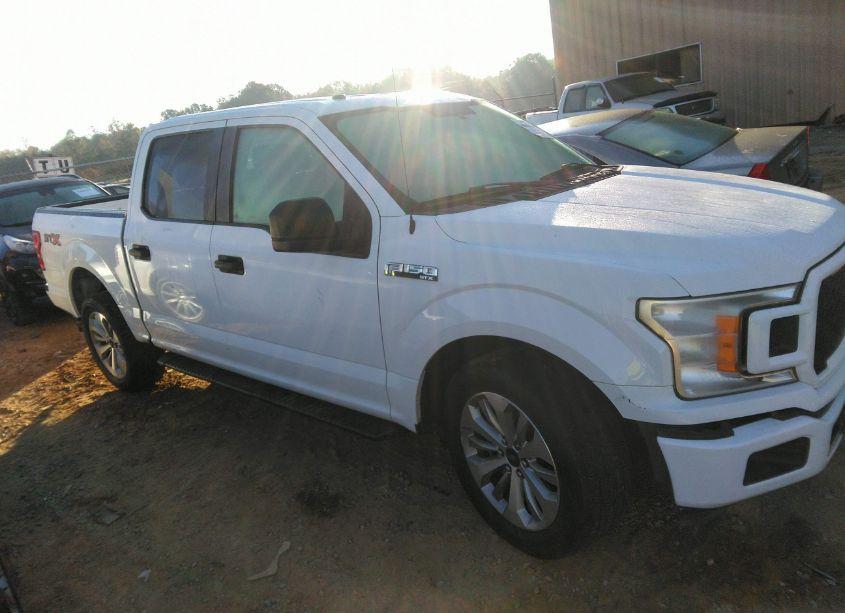 2018 Ford F-150 XL (VIN 1FTEW1CP6JFB49613) main photo
