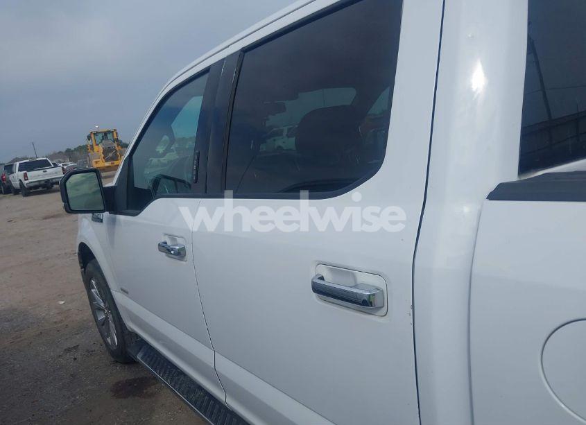 Photo 14 of 2016 Ford F-150 XLT (VIN 1FTEW1CP7GKF29639)