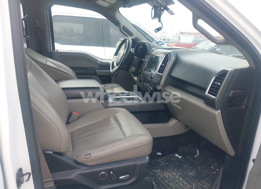 Photo 5 of 2016 Ford F-150 XLT (VIN 1FTEW1CP7GKF29639)