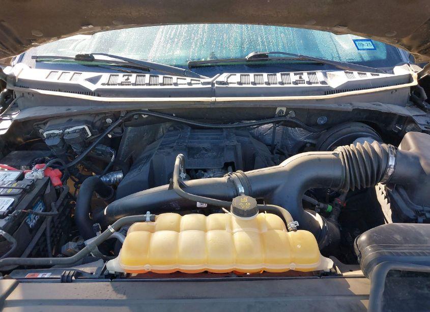 Photo 10 of 2016 Ford F-150 XLT (VIN 1FTEW1CP8GKF09626)