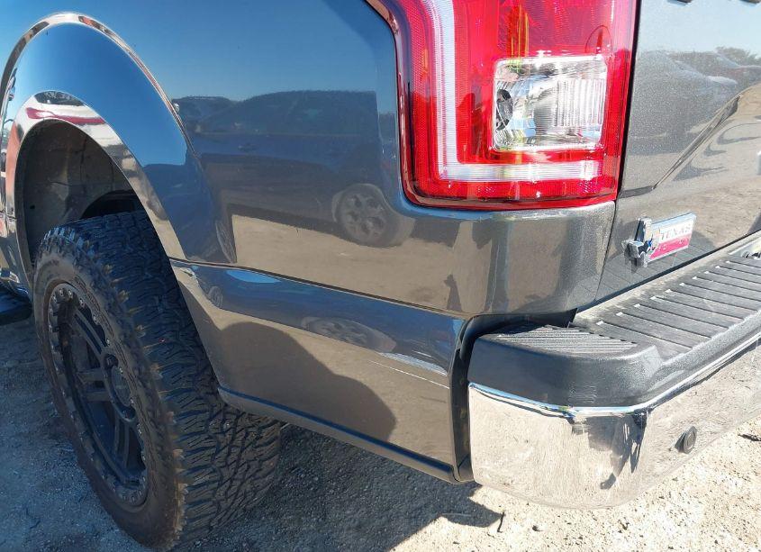 Photo 18 of 2016 Ford F-150 XLT (VIN 1FTEW1CP8GKF09626)