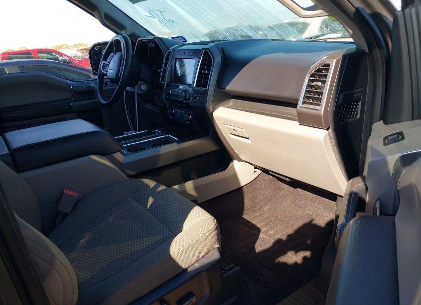 Photo 5 of 2016 Ford F-150 XLT (VIN 1FTEW1CP8GKF09626)