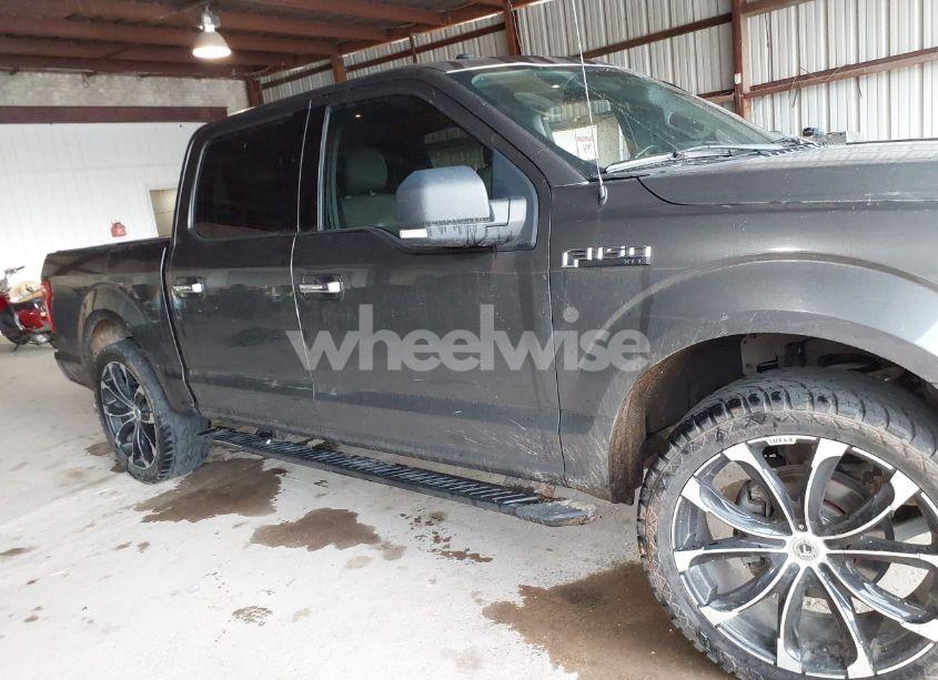 Photo 13 of 2015 Ford F-150 XLT (VIN 1FTEW1CP9FKE38337)