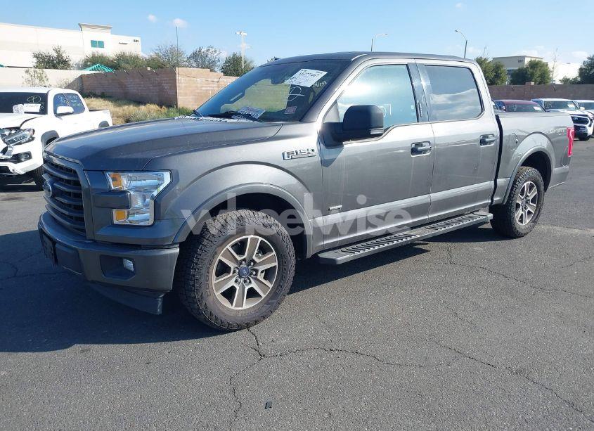 Photo 2 of 2017 Ford F-150 XLT (VIN 1FTEW1CP9HKD32733)