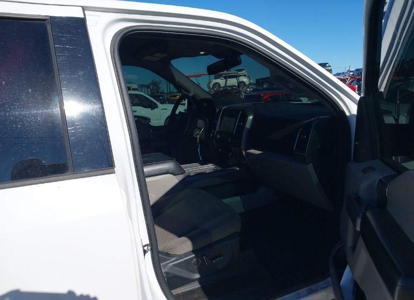 Photo 5 of 2018 Ford F-150 XLT (VIN 1FTEW1CP9JFB64817)