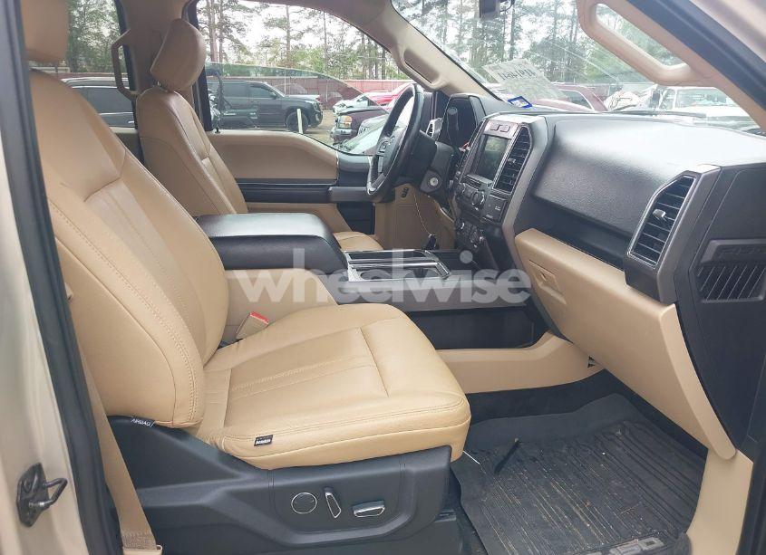 Photo 5 of 2018 Ford F-150 XLT (VIN 1FTEW1CP9JKE35964)