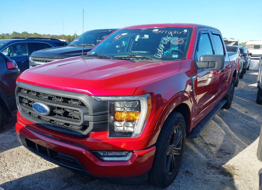 Photo 2 of 2021 Ford F-150 XLT (VIN 1FTEW1CP9MKE15993)