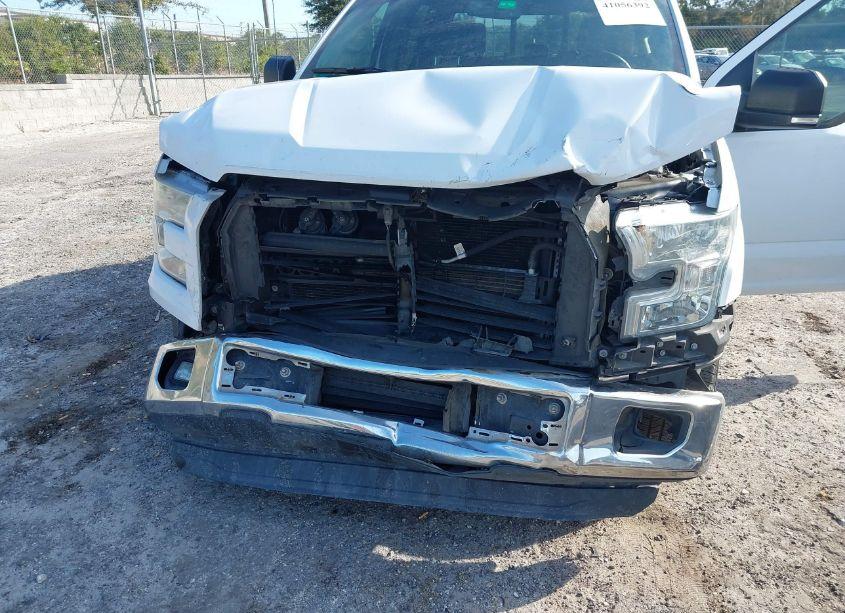 Photo 6 of 2015 Ford F-150 XLT (VIN 1FTEW1CPXFFD03117)