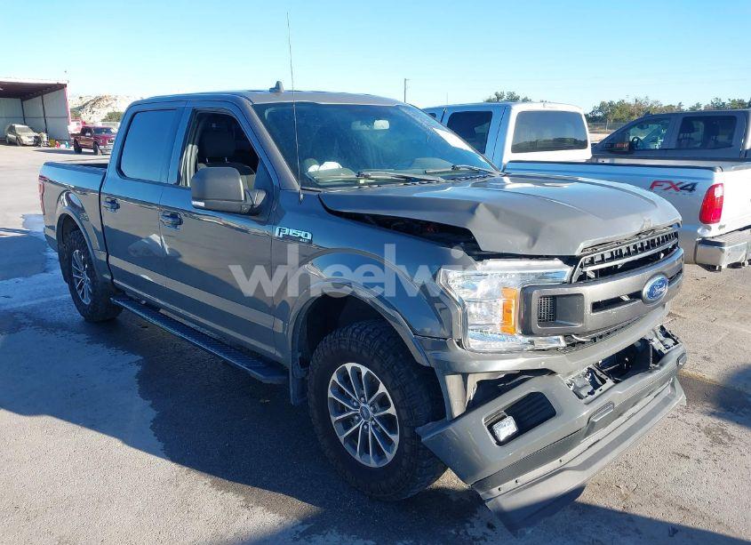 2018 Ford F-150 XLT (VIN 1FTEW1CPXJFC43798) main photo