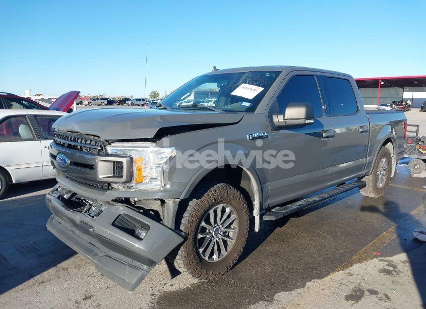 Photo 2 of 2018 Ford F-150 XLT (VIN 1FTEW1CPXJFC43798)