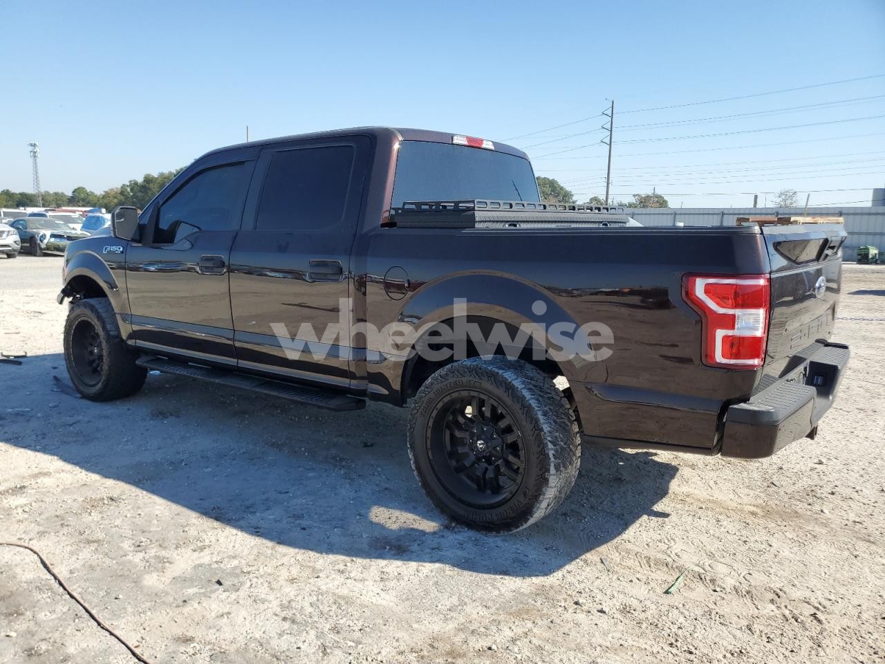Photo 2 of 2018 FORD F150 SUPERCREW (VIN 1FTEW1CPXJFD66761)