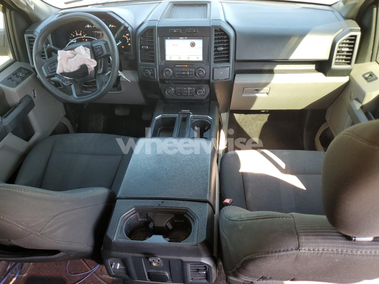 Photo 8 of 2018 FORD F150 SUPERCREW (VIN 1FTEW1CPXJFD66761)