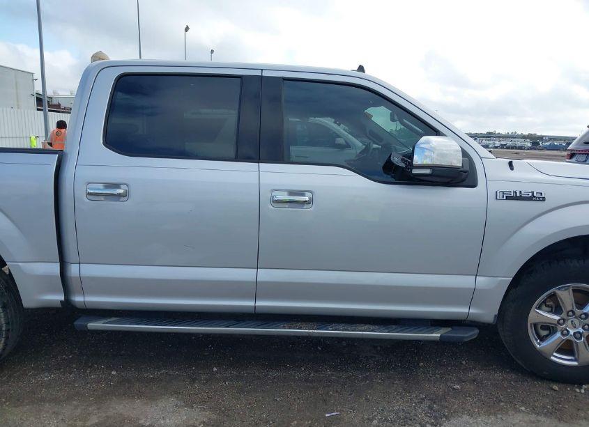 Photo 14 of 2019 Ford F-150 XLT (VIN 1FTEW1CPXKKD96125)