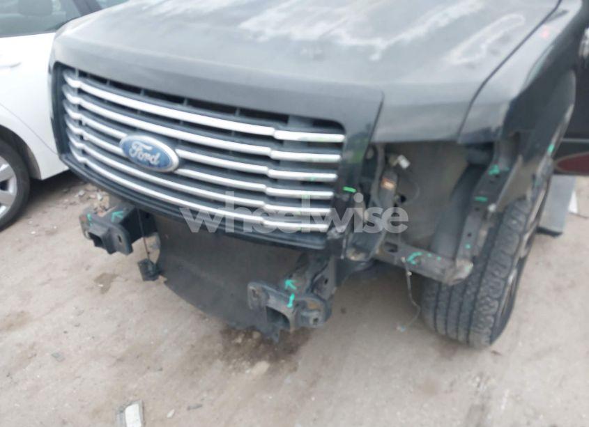 Photo 6 of 2010 Ford F-150 FX2 SPORT/HARLEY-DAVIDSON/KING RANCH/LARIAT/PLATINUM/XL/XLT (VIN 1FTEW1CV7AFA47932)