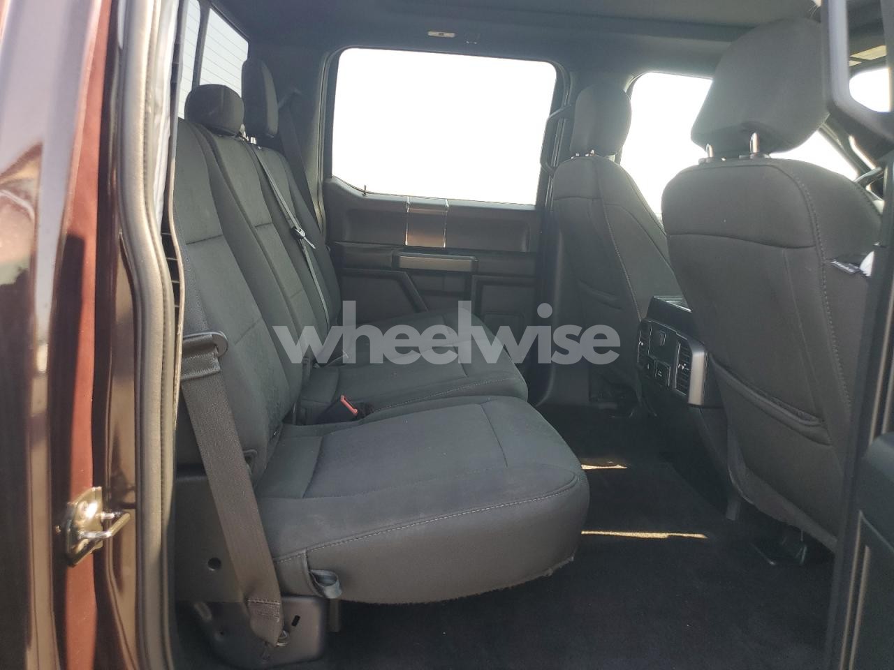 Photo 10 of 2019 FORD F150 SUPERCREW (VIN 1FTEW1E40KKC56961)