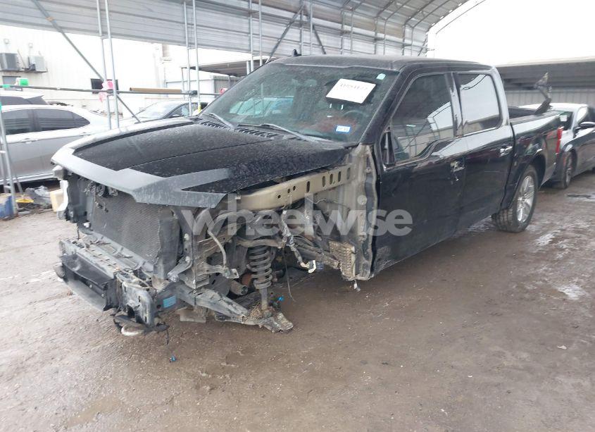 Photo 2 of 2019 Ford F-150 PLATINUM (VIN 1FTEW1E42KFB04706)