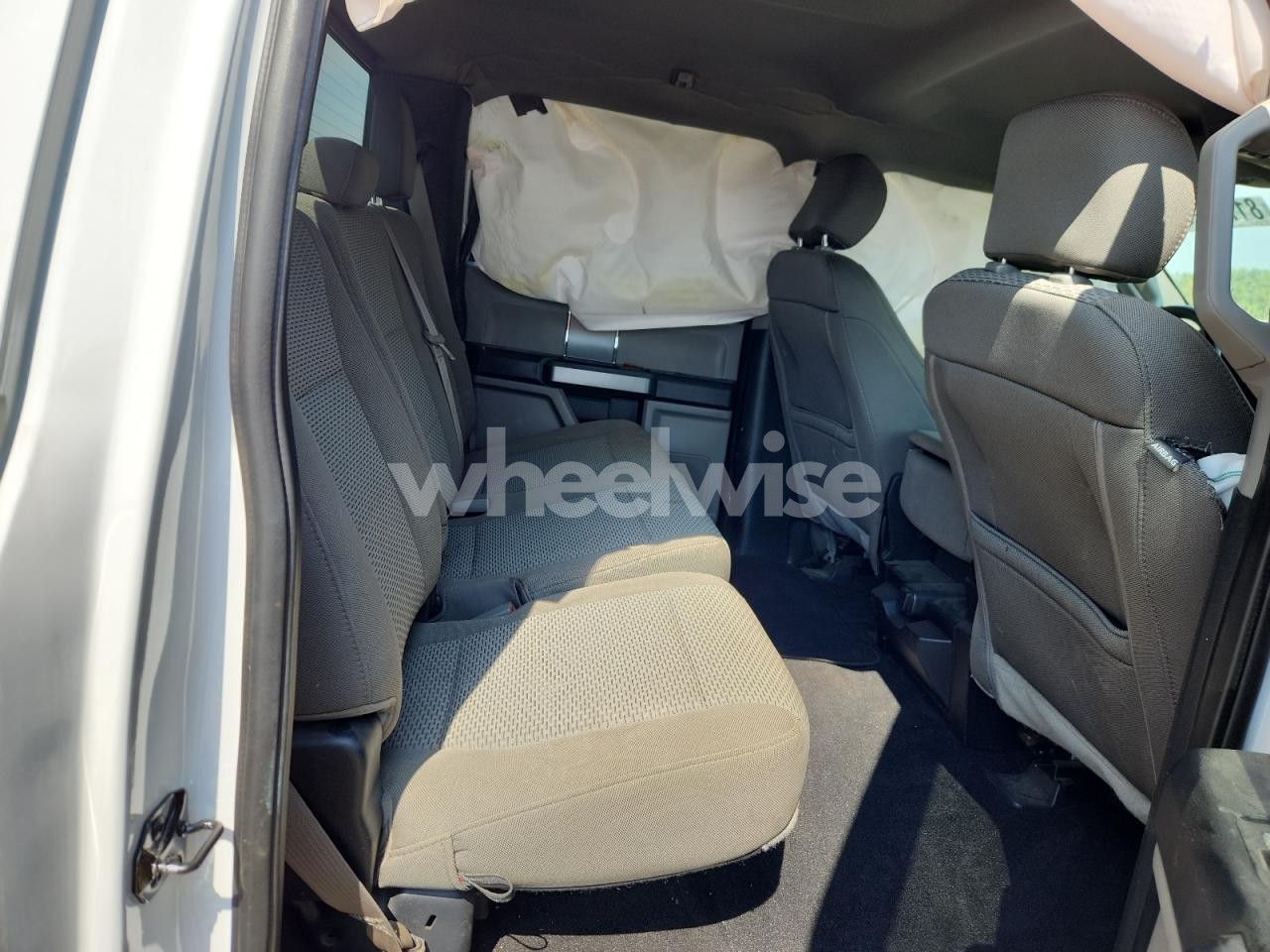 Photo 10 of 2019 FORD F150 SUPERCREW (VIN 1FTEW1E42KFB42808)