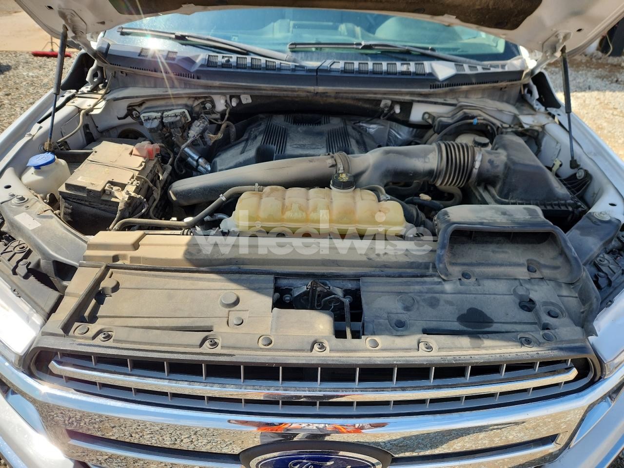 Photo 11 of 2019 FORD F150 SUPERCREW (VIN 1FTEW1E42KFB42808)