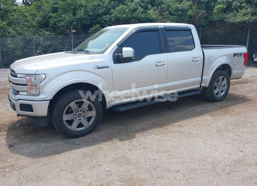 Photo 2 of 2019 Ford F-150 LARIAT (VIN 1FTEW1E42KFC75164)