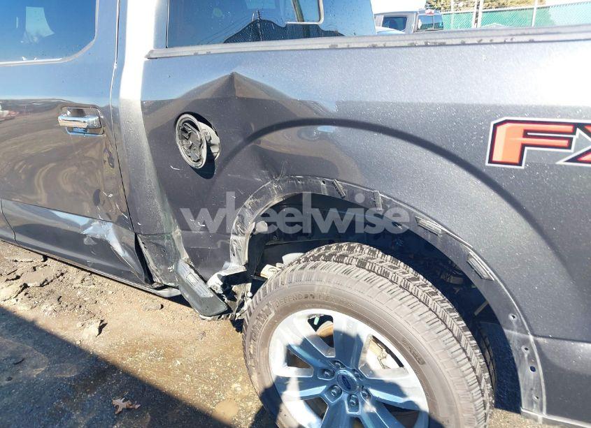 Photo 18 of 2019 Ford F-150 PLATINUM (VIN 1FTEW1E42KFC97410)