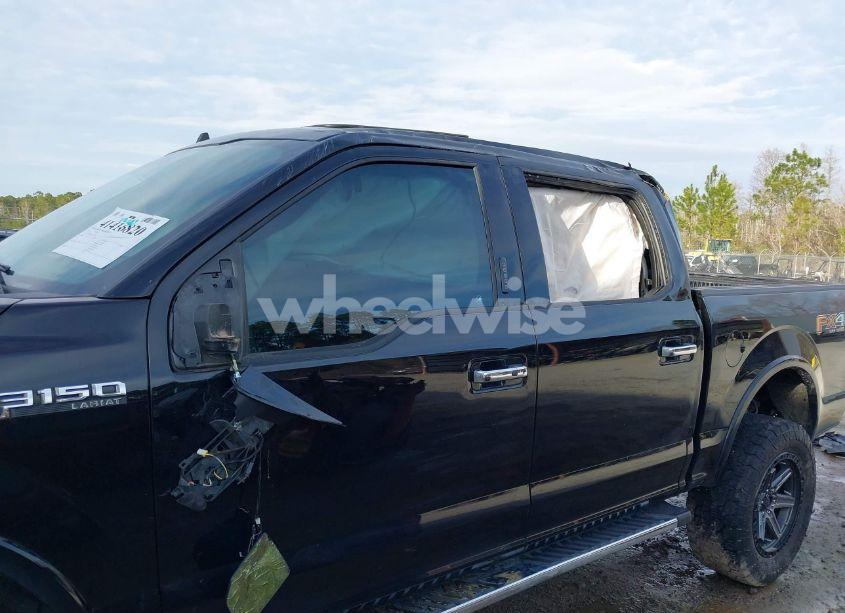 Photo 6 of 2019 Ford F-150 LARIAT (VIN 1FTEW1E42KKC75415)