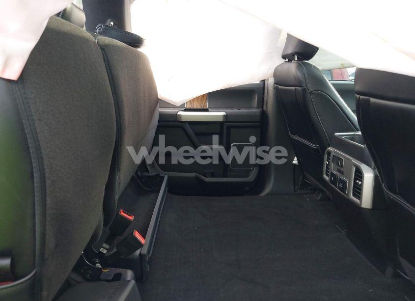 Photo 8 of 2019 Ford F-150 LARIAT (VIN 1FTEW1E42KKC75415)