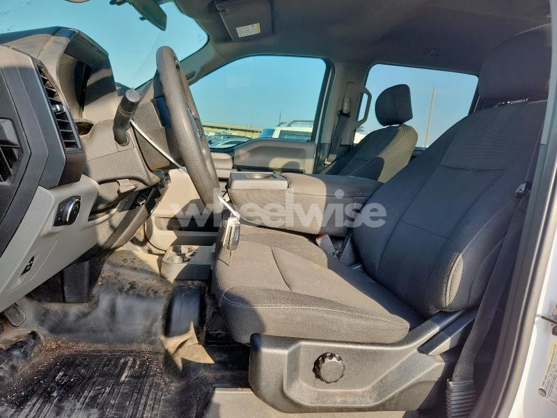 Photo 2 of 2019 FORD F150 SUPERCREW (VIN 1FTEW1E43KKE61335)