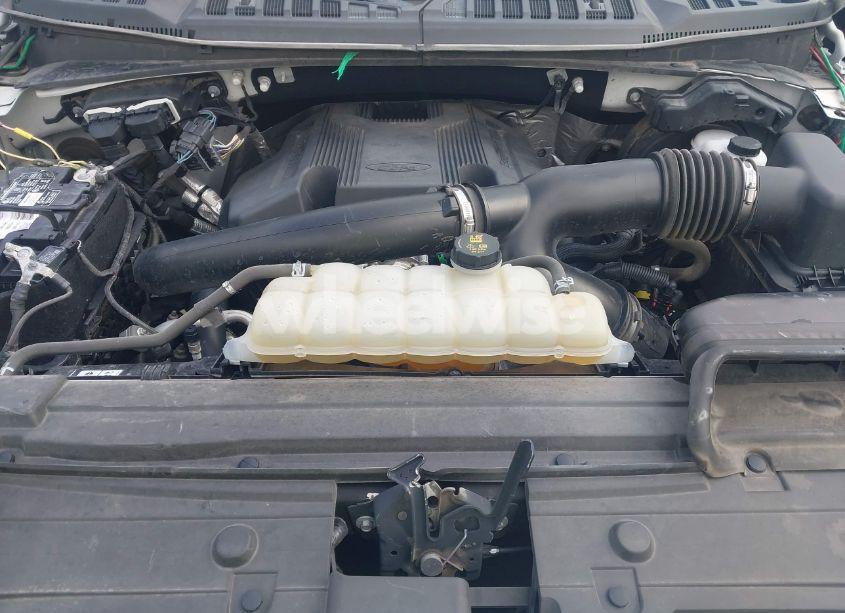 Photo 10 of 2019 Ford F-150 LARIAT (VIN 1FTEW1E43KKE84792)