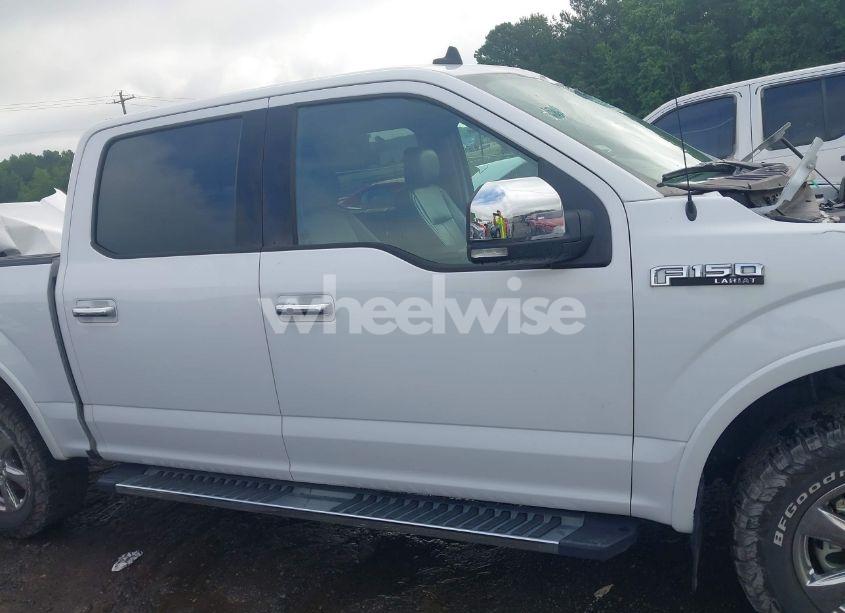 Photo 13 of 2019 Ford F-150 LARIAT (VIN 1FTEW1E43KKE84792)