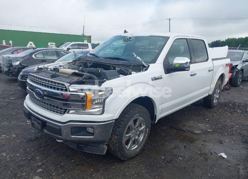 Photo 2 of 2019 Ford F-150 LARIAT (VIN 1FTEW1E43KKE84792)