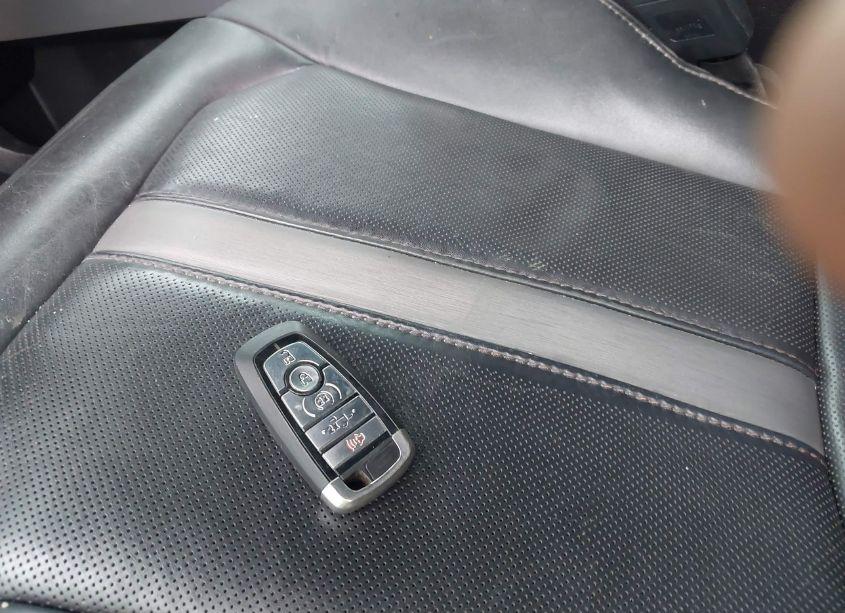 Photo 11 of 2019 Ford F-150 PLATINUM (VIN 1FTEW1E44KFB77057)