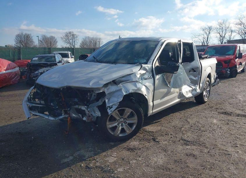 Photo 2 of 2019 Ford F-150 PLATINUM (VIN 1FTEW1E44KFC09800)