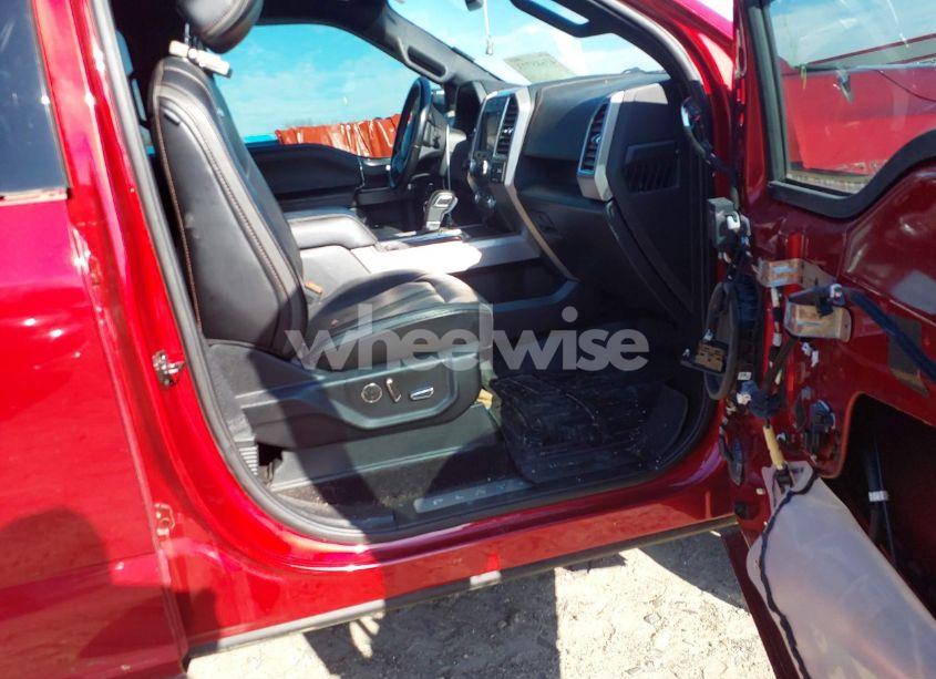 Photo 5 of 2019 Ford F-150 PLATINUM (VIN 1FTEW1E44KFC31845)