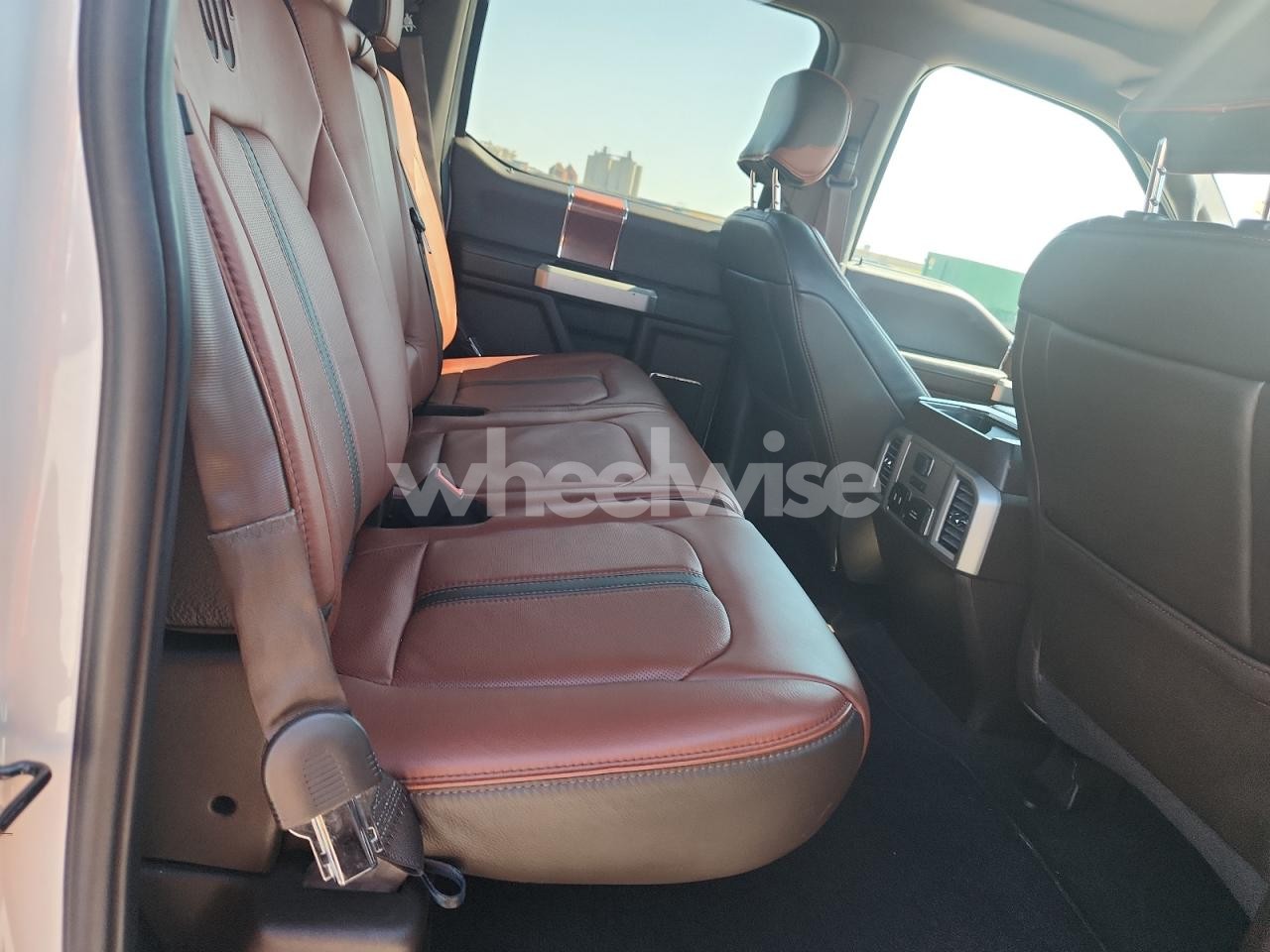 Photo 10 of 2019 FORD F150 SUPERCREW (VIN 1FTEW1E45KFA74634)