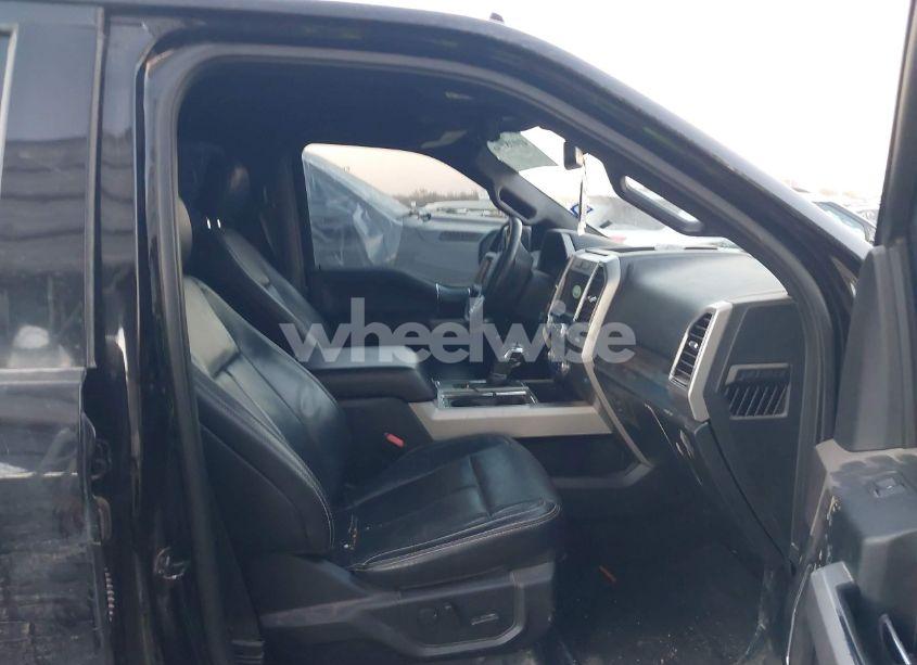 Photo 5 of 2019 Ford F-150 LARIAT (VIN 1FTEW1E45KKC47947)