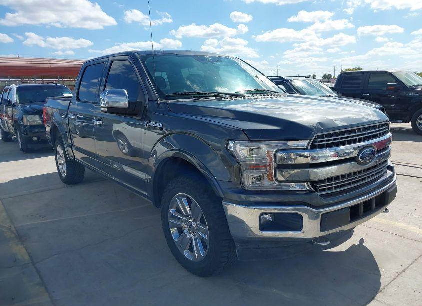 2019 Ford F-150 LARIAT (VIN 1FTEW1E46KFD45569) main photo