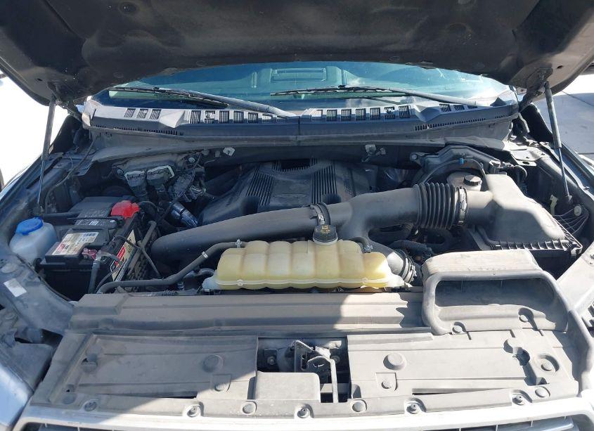 Photo 10 of 2019 Ford F-150 LARIAT (VIN 1FTEW1E46KFD45569)